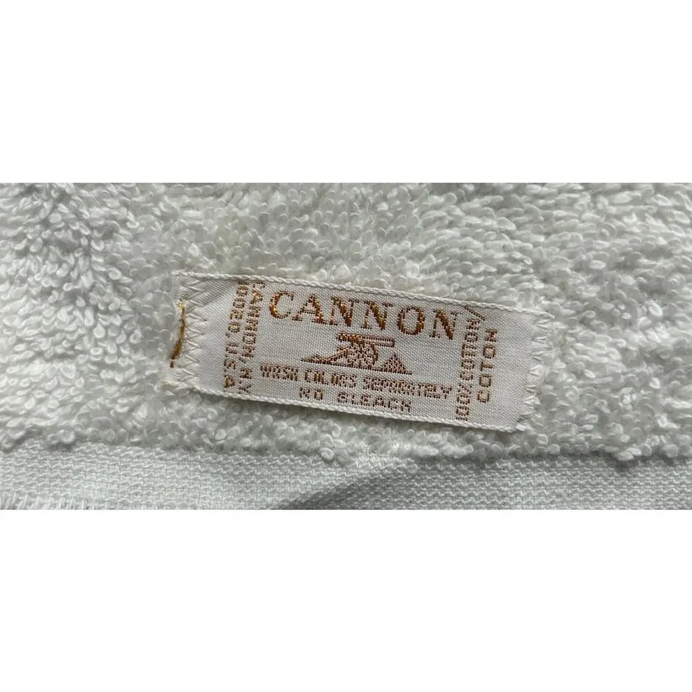 Vintage Cannon 100% Cotton Retro Ditzy Floral Print Towel 42in X 24in USA‎ Made